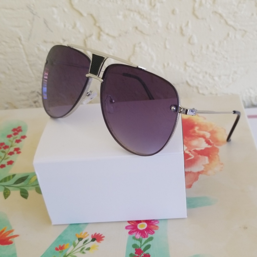 2019  AVIATOR STYLE CLEAR LENS 2 TONE UNISEX SUNGL - Picture 2 of 4